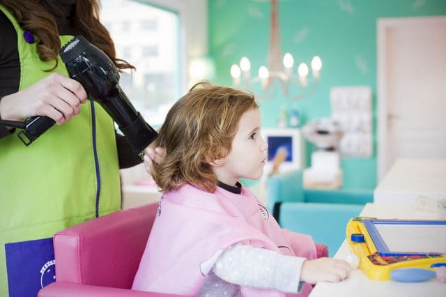Cómo saber si a mi hijo le gusta una peluquería infantil en específico