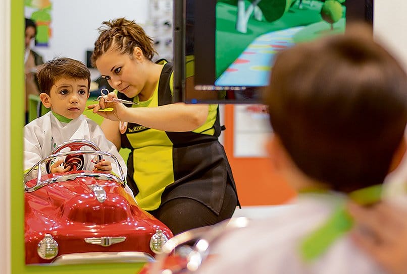 Cómo son las peluquerías infantiles más adecuadas para los pequeños de la casa