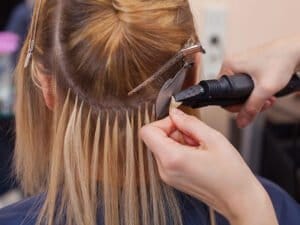 ¿Como se colocan las extensiones de cabello?