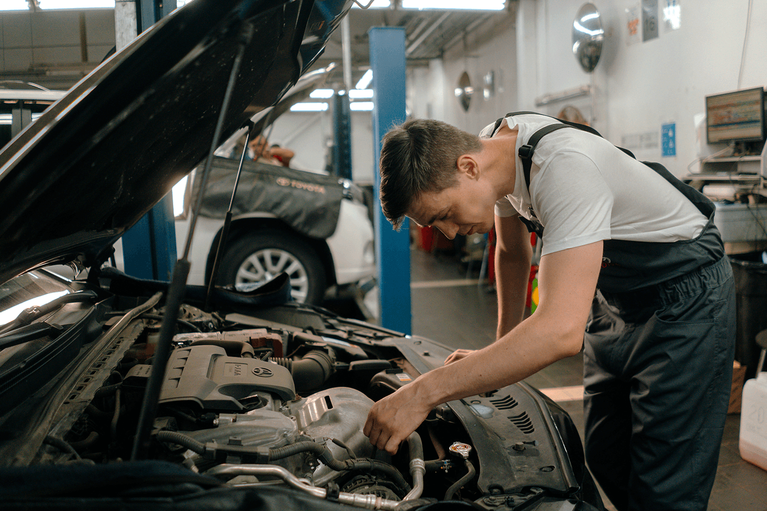 ¿Qué es un mecánico automotriz?