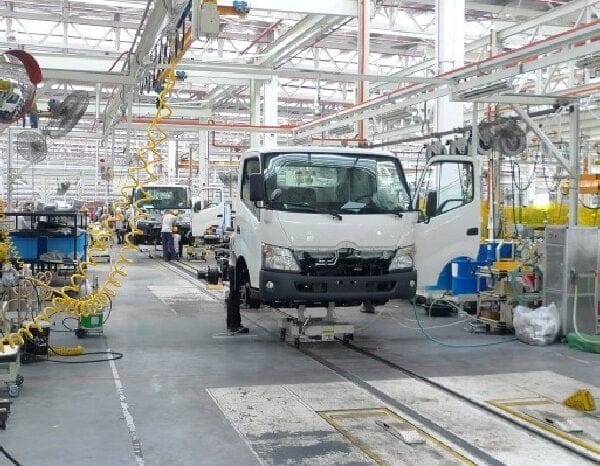 Carroceros vs. Fabricantes de camiones: ¿Cuál es la diferencia?