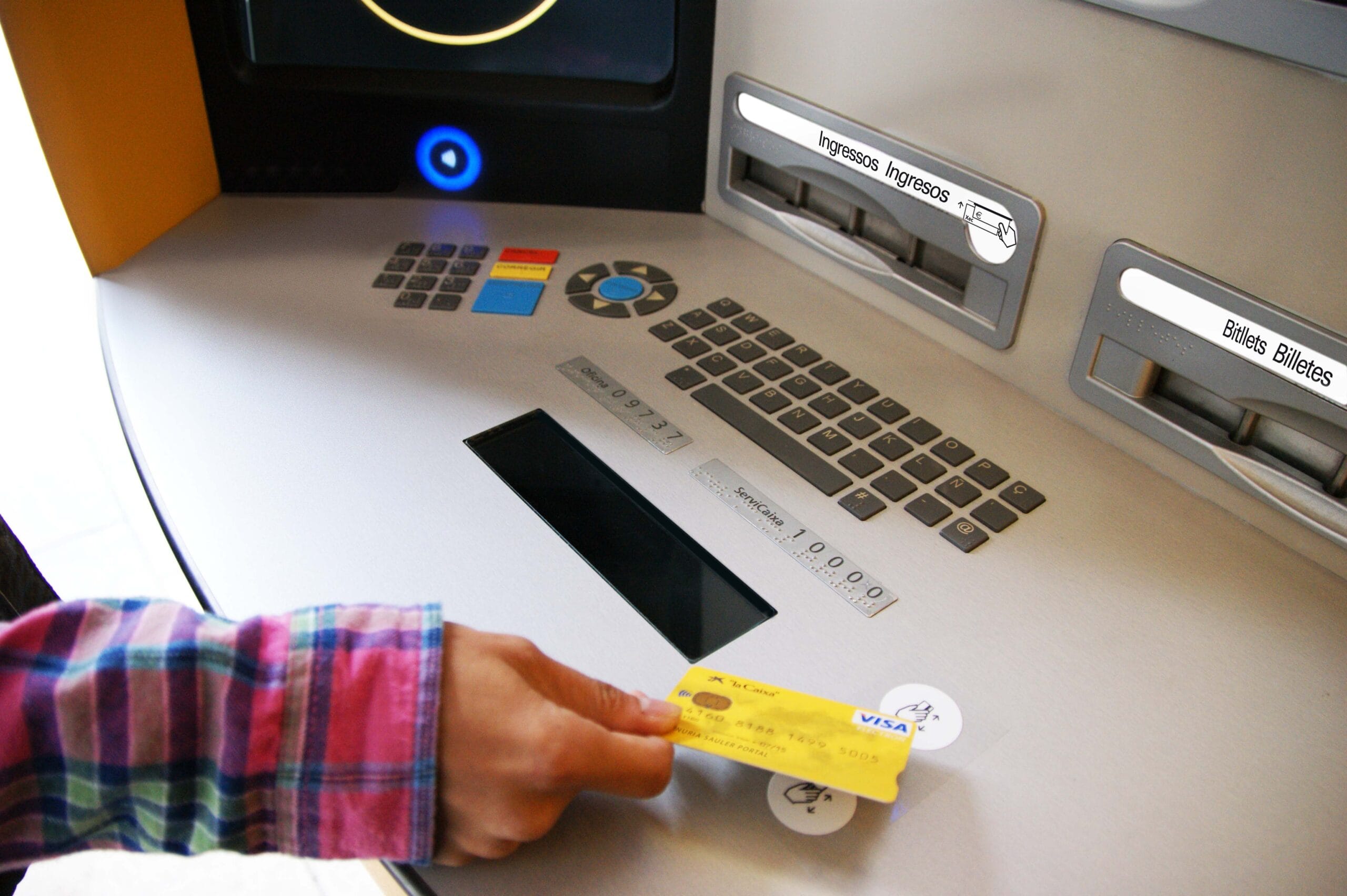 Conoce la tecnología de un cajero contactless
