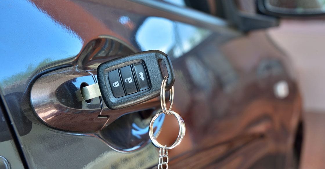 ¿Cuáles son las funciones de una cerrajería automotor?