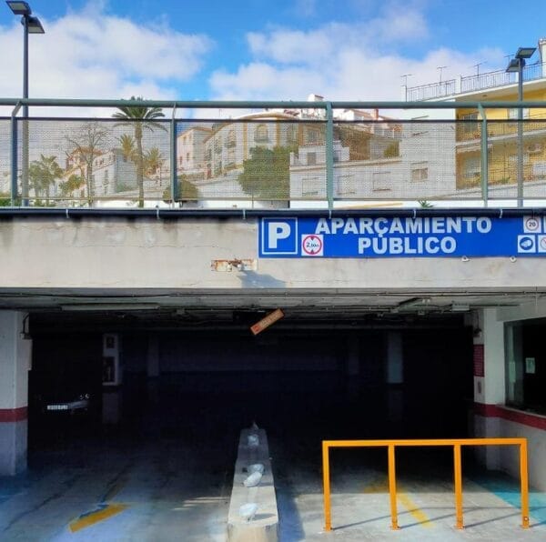 Aparcamiento público cerca de mi ubicación