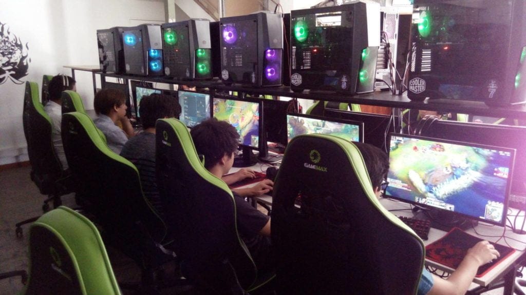 Diferencias entre un ciber gaming y un ciber tradicional