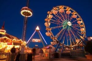 Parque de juegos mecánicos cerca de mi ubicación