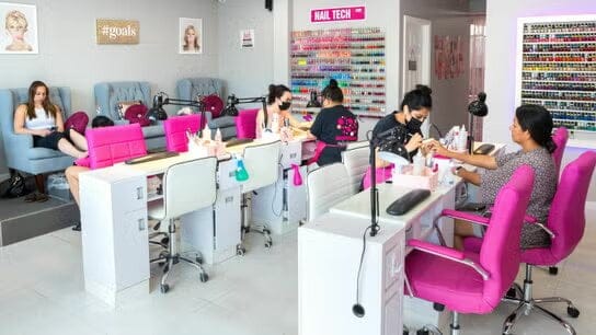 ¿Cómo reconocer un buen sitio de arreglo de uñas? Mejores claves