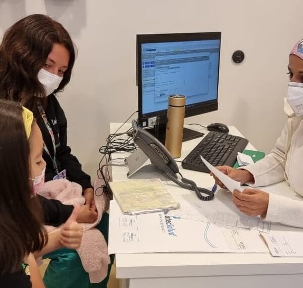 Los mitos comunes sobre el ginecólogo pediátrico que debes dejar de creer