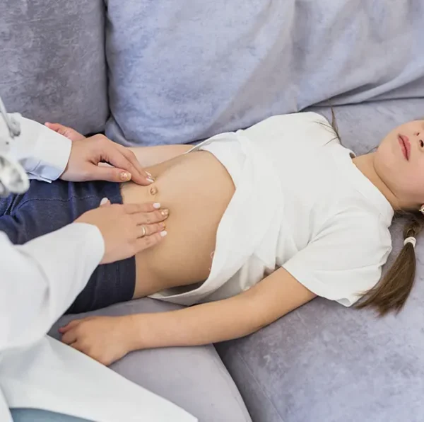 Qué es y cómo ejerce un ginecólogo pediatra