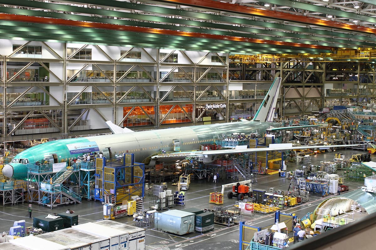 Beneficios de tener una fábrica de piezas de aviones cerca de tu ubicación