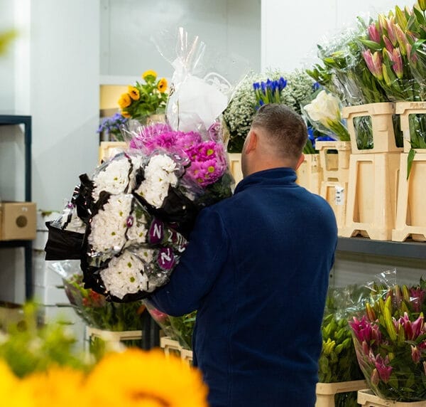 Cómo maximizar tus ganancias comprando flores al por mayor