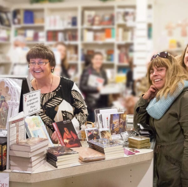 Cómo puedo apoyar una librería católica local