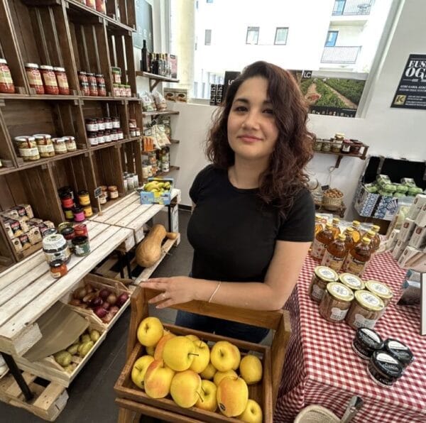 Delis hispanos cerca de mi ubicación