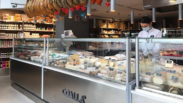 El arte de la selección: ¿Cómo un Deli hispano encuentra lo mejor para ti?