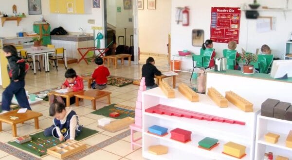 Los beneficios de optar por una guardería Montessori para tu hijo